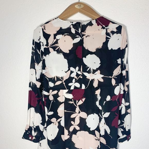 Vince Camuto Floral Hi Lo Blouse Size Small Women’s - Picture 5 of 9